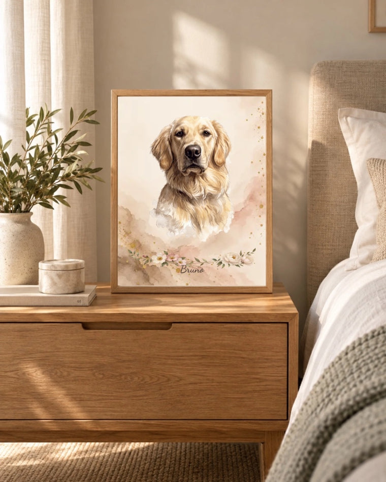 Golden Retriever Bruno als Portrait im Schlafzimmer